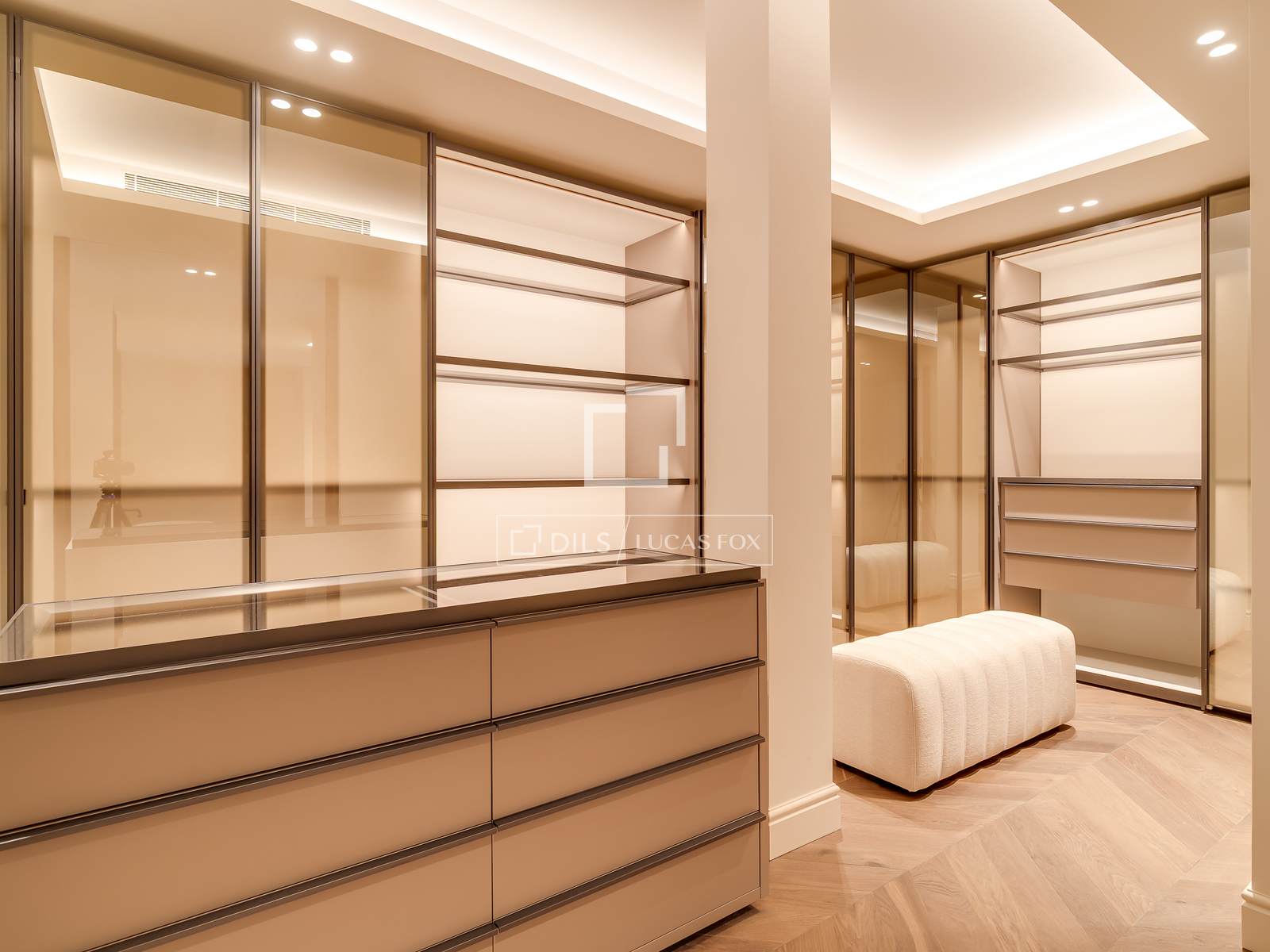 Wohnung in Barcelona, Spanien 3 Schlafzimmer, 211 m2 Nr. 167959