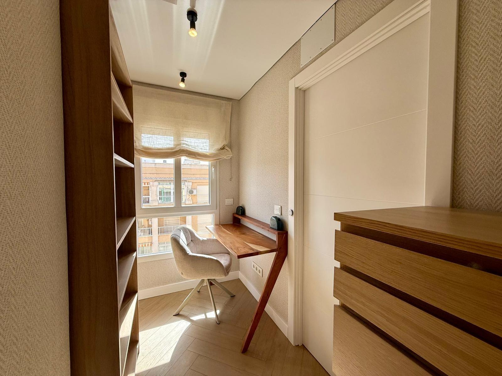 Квартира в Гуардамар-дель-Сегура, Аликанте, Испания 4 спальни, 150м2 №190267