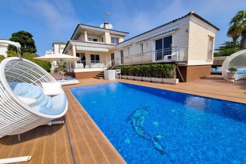 Huvila Torrevieja, Alicante, Espanja 239 m2 No. 148778