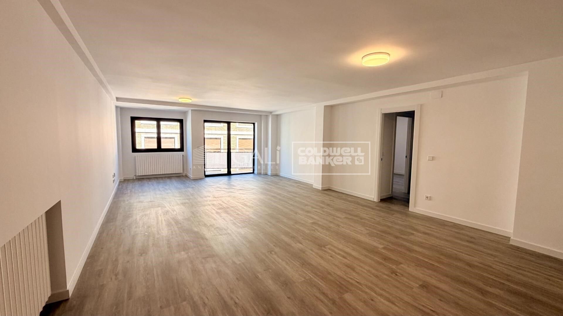 Apartment à Principado De Andorra (Ninguna Poblacion Tiene C.P.), Lleida, Espagne 3 chambres, 143 m2 No. 178414