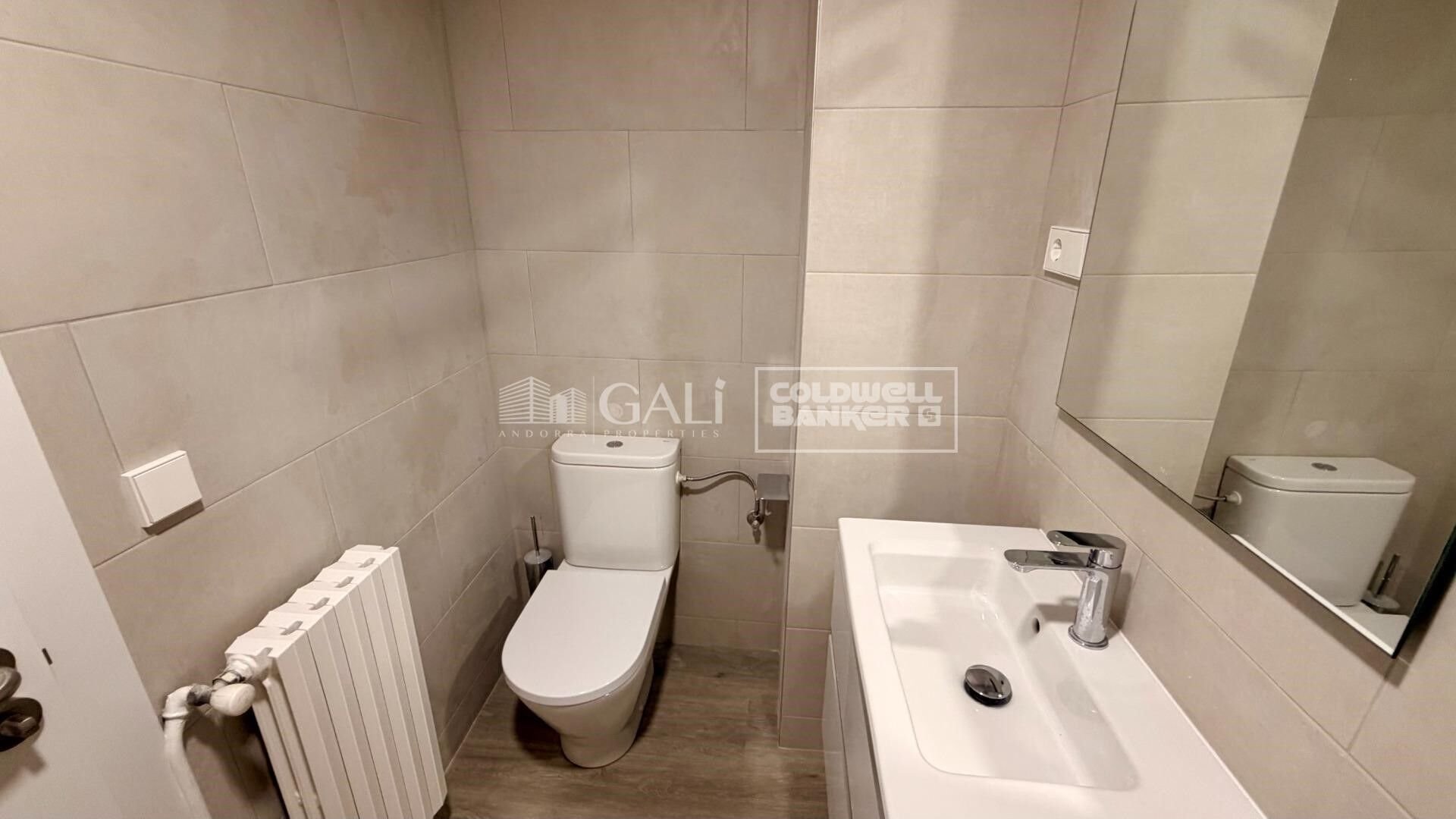 Apartment à Principado De Andorra (Ninguna Poblacion Tiene C.P.), Lleida, Espagne 3 chambres, 143 m2 No. 178414