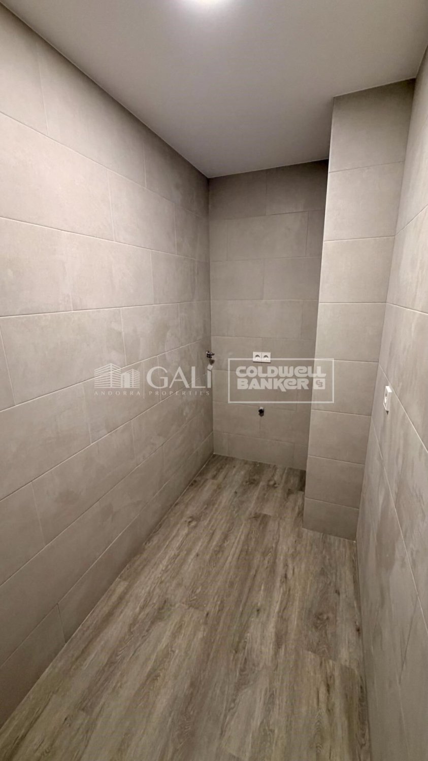 Apartment à Principado De Andorra (Ninguna Poblacion Tiene C.P.), Lleida, Espagne 3 chambres, 143 m2 No. 178414