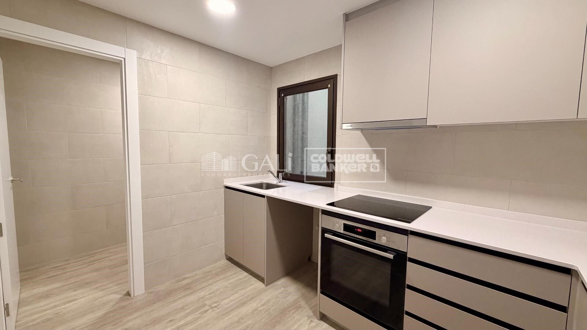 Apartment à Principado De Andorra (Ninguna Poblacion Tiene C.P.), Lleida, Espagne 3 chambres, 143 m2 No. 178414