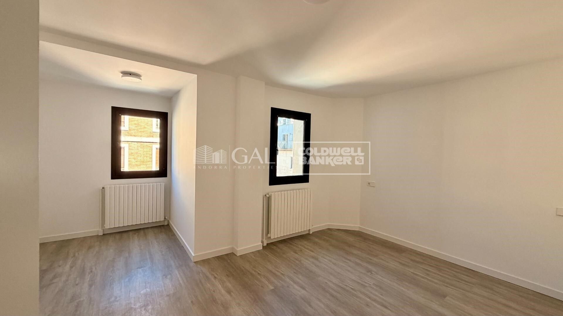 Apartment à Principado De Andorra (Ninguna Poblacion Tiene C.P.), Lleida, Espagne 3 chambres, 143 m2 No. 178414