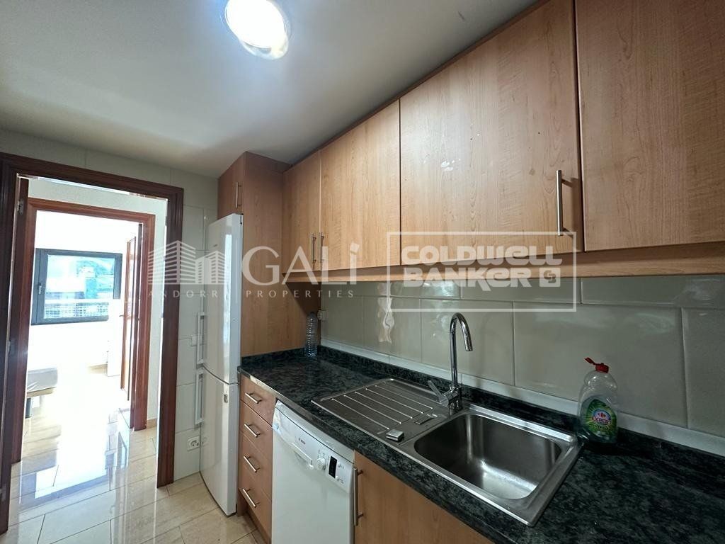 Apartment à Principado De Andorra (Ninguna Poblacion Tiene C.P.), Lleida, Espagne 2 chambres, 75 m2 No. 178412