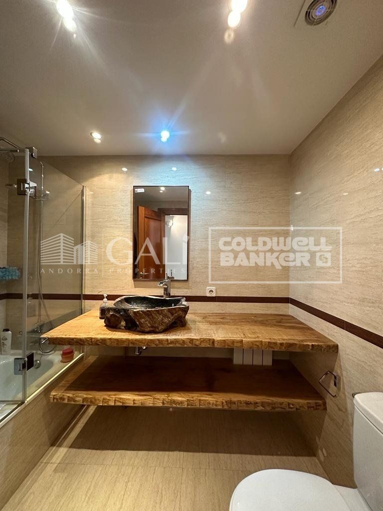 Apartment à Principado De Andorra (Ninguna Poblacion Tiene C.P.), Lleida, Espagne 2 chambres, 75 m2 No. 178412
