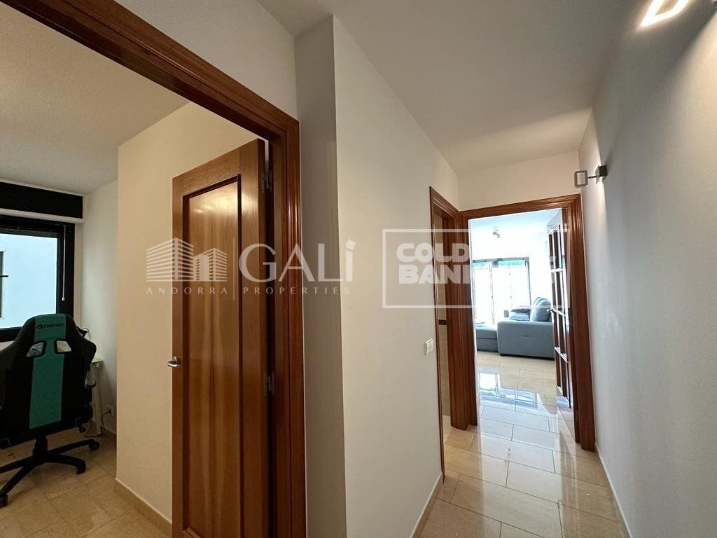 Apartment à Principado De Andorra (Ninguna Poblacion Tiene C.P.), Lleida, Espagne 2 chambres, 75 m2 No. 178412