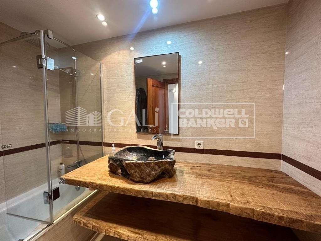 Apartment à Principado De Andorra (Ninguna Poblacion Tiene C.P.), Lleida, Espagne 2 chambres, 75 m2 No. 178412