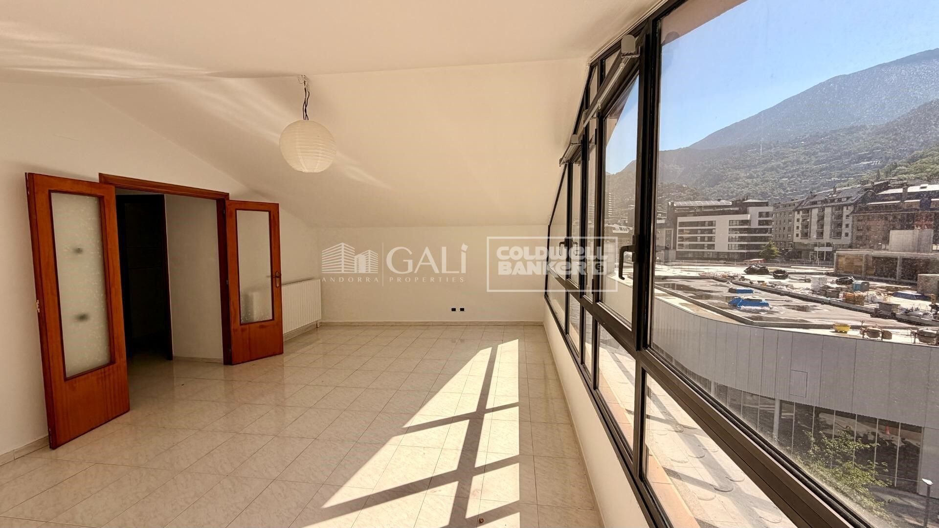 Apartamento en Principado De Andorra (Ninguna Poblacion Tiene C.P.), Lérida, España 2 dormitorios, 70 m2 No. 178416