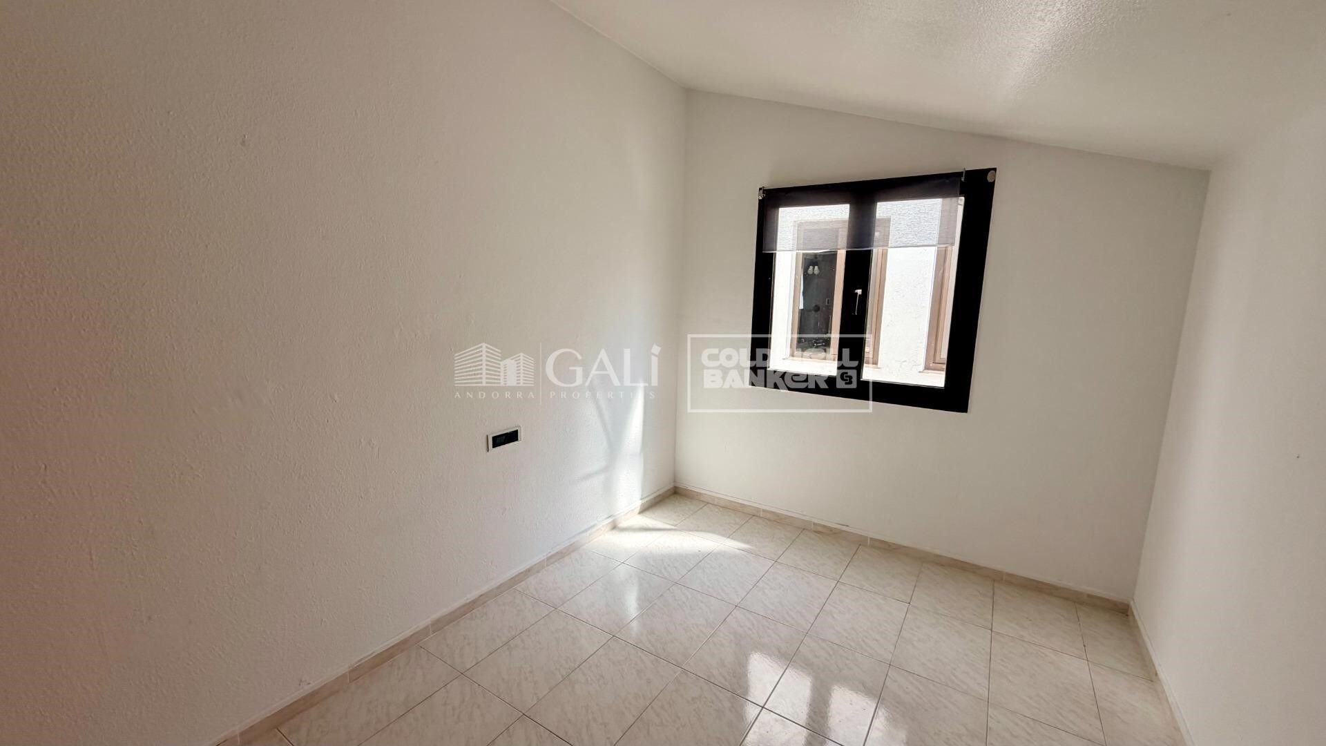 Apartamento en Principado De Andorra (Ninguna Poblacion Tiene C.P.), Lérida, España 2 dormitorios, 70 m2 No. 178416