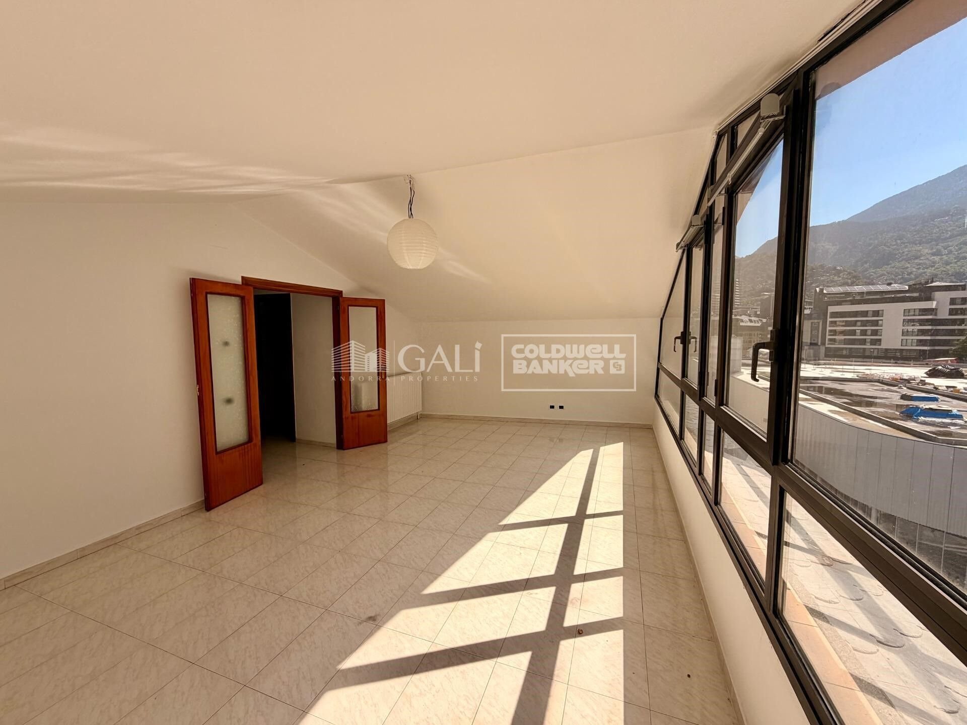 Apartamento en Principado De Andorra (Ninguna Poblacion Tiene C.P.), Lérida, España 2 dormitorios, 70 m2 No. 178416