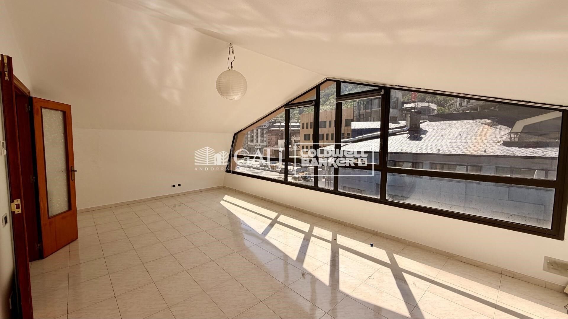 Apartamento en Principado De Andorra (Ninguna Poblacion Tiene C.P.), Lérida, España 2 dormitorios, 70 m2 No. 178416