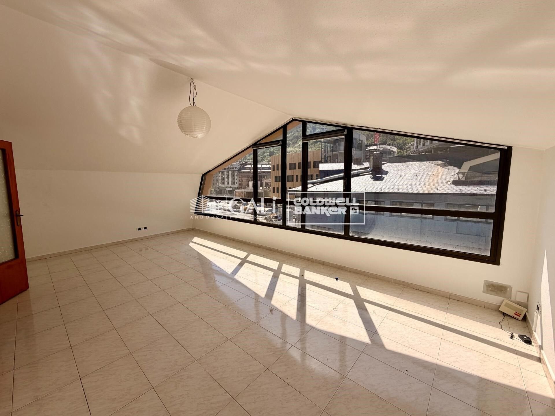 Apartamento en Principado De Andorra (Ninguna Poblacion Tiene C.P.), Lérida, España 2 dormitorios, 70 m2 No. 178416