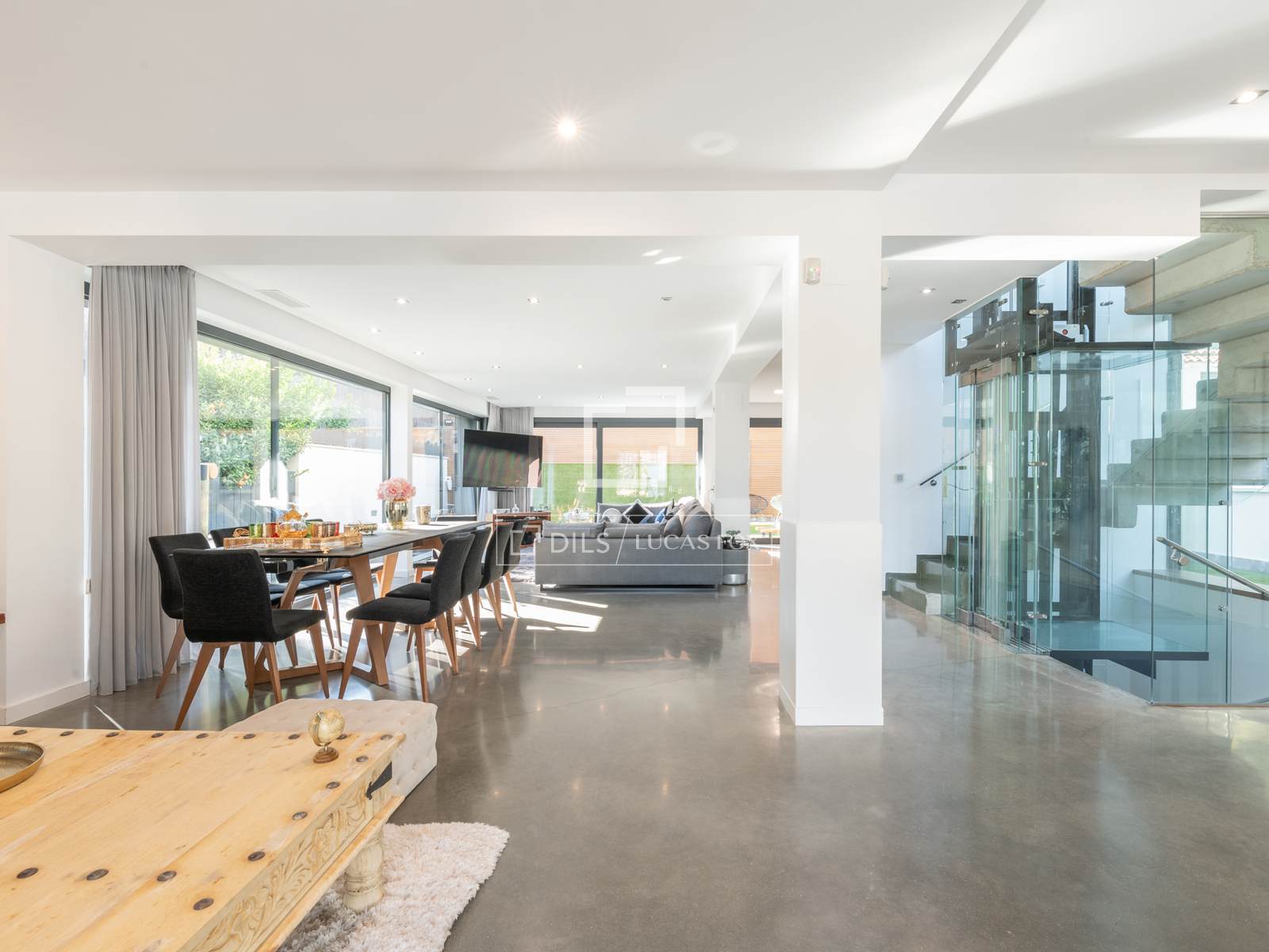 Villa à Castelldefels, Barcelona, Espagne 5 chambres, 362 m2 No. 192871