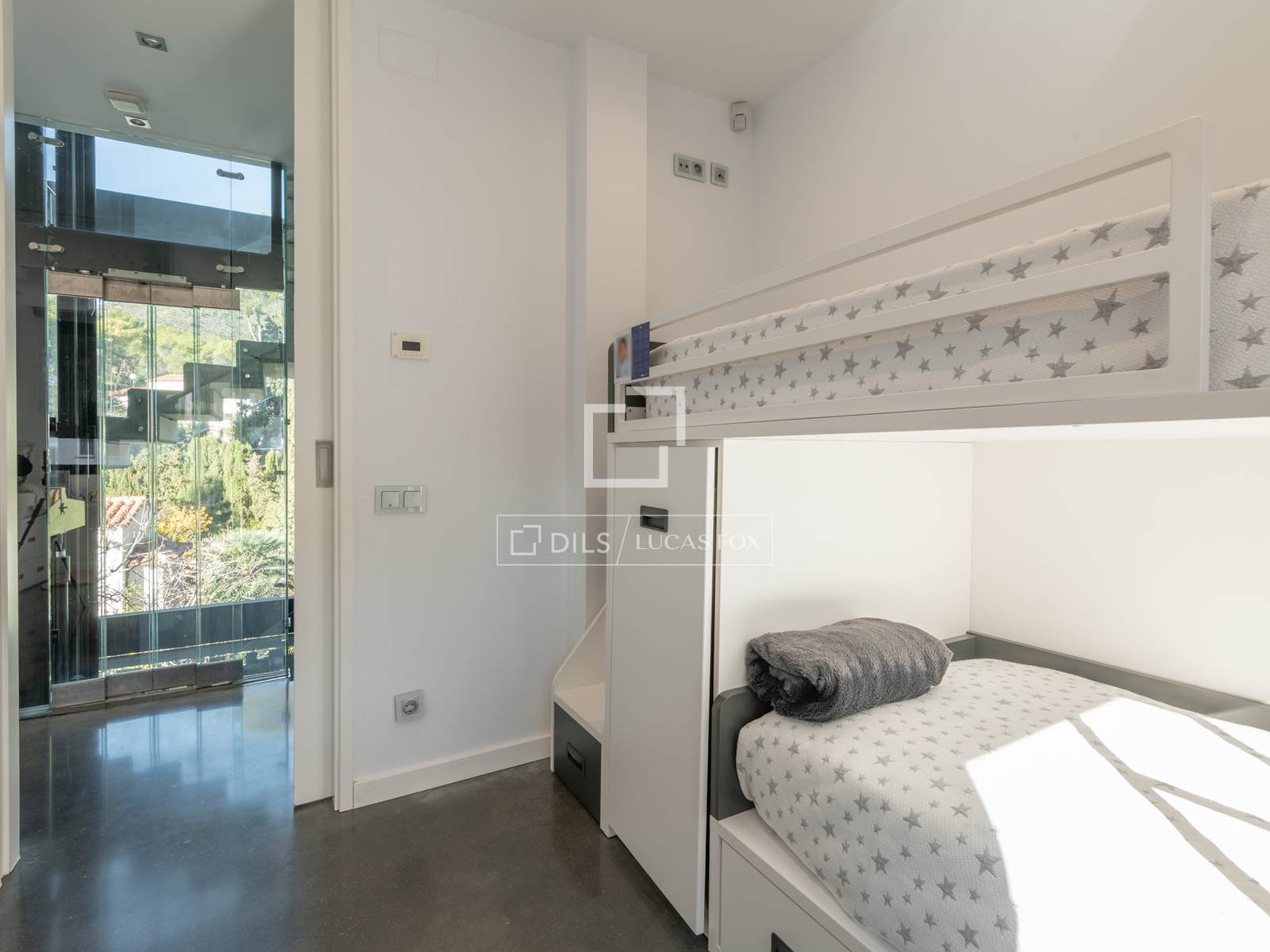 Villa à Castelldefels, Barcelona, Espagne 5 chambres, 362 m2 No. 192871