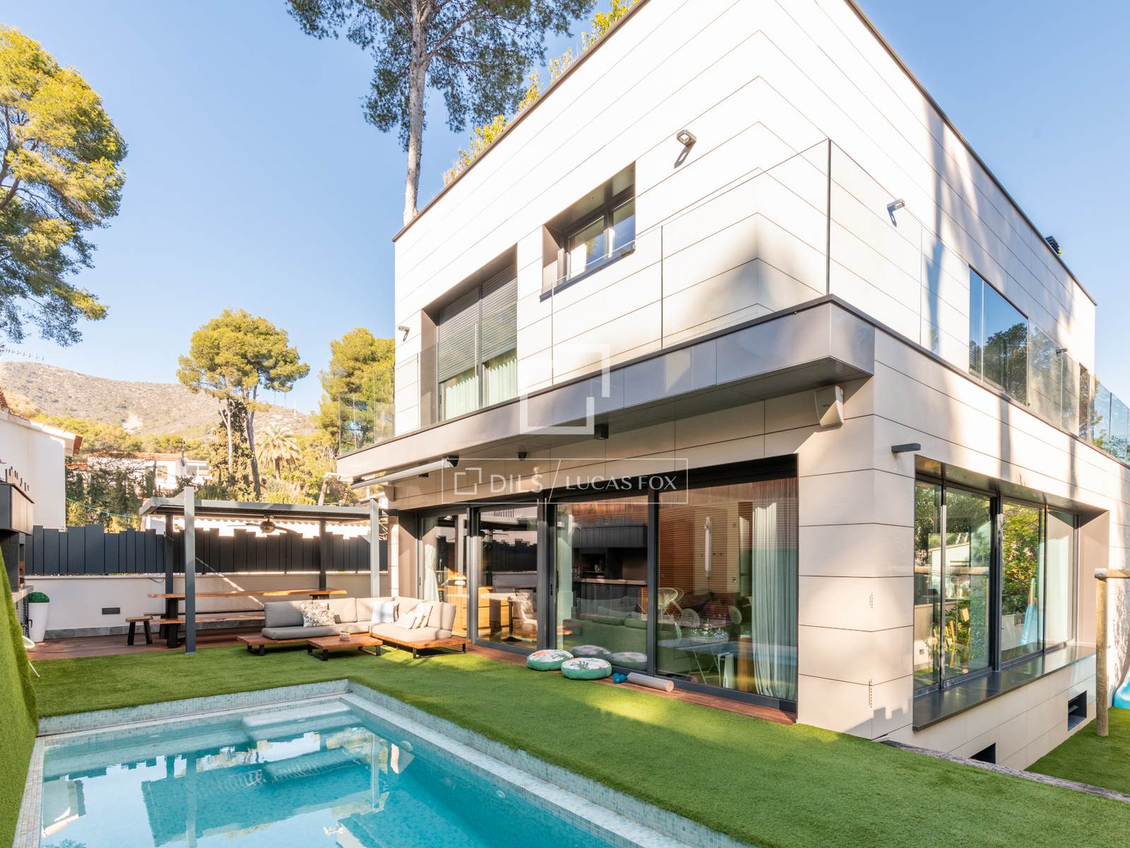 Villa à Castelldefels, Barcelona, Espagne 5 chambres, 362 m2 No. 192871