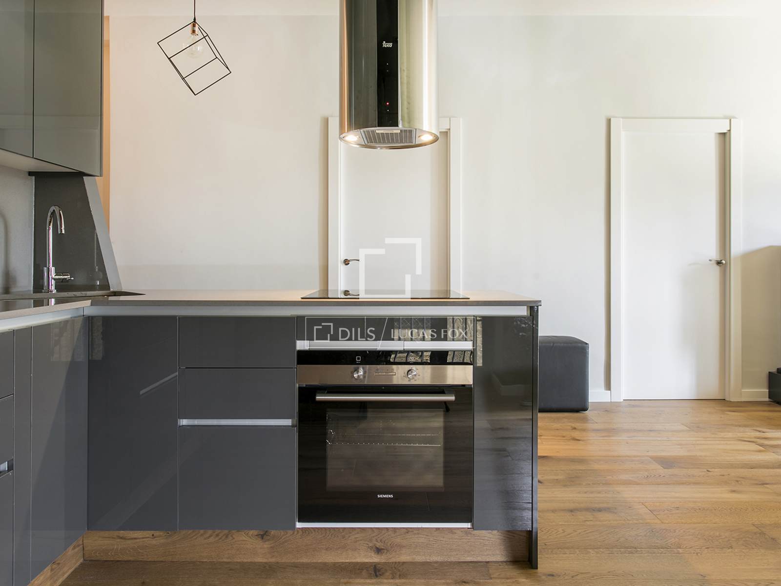 Dzīvoklis Barcelona, Spānijā 2 istabas, 95 m2 Nr. 192868