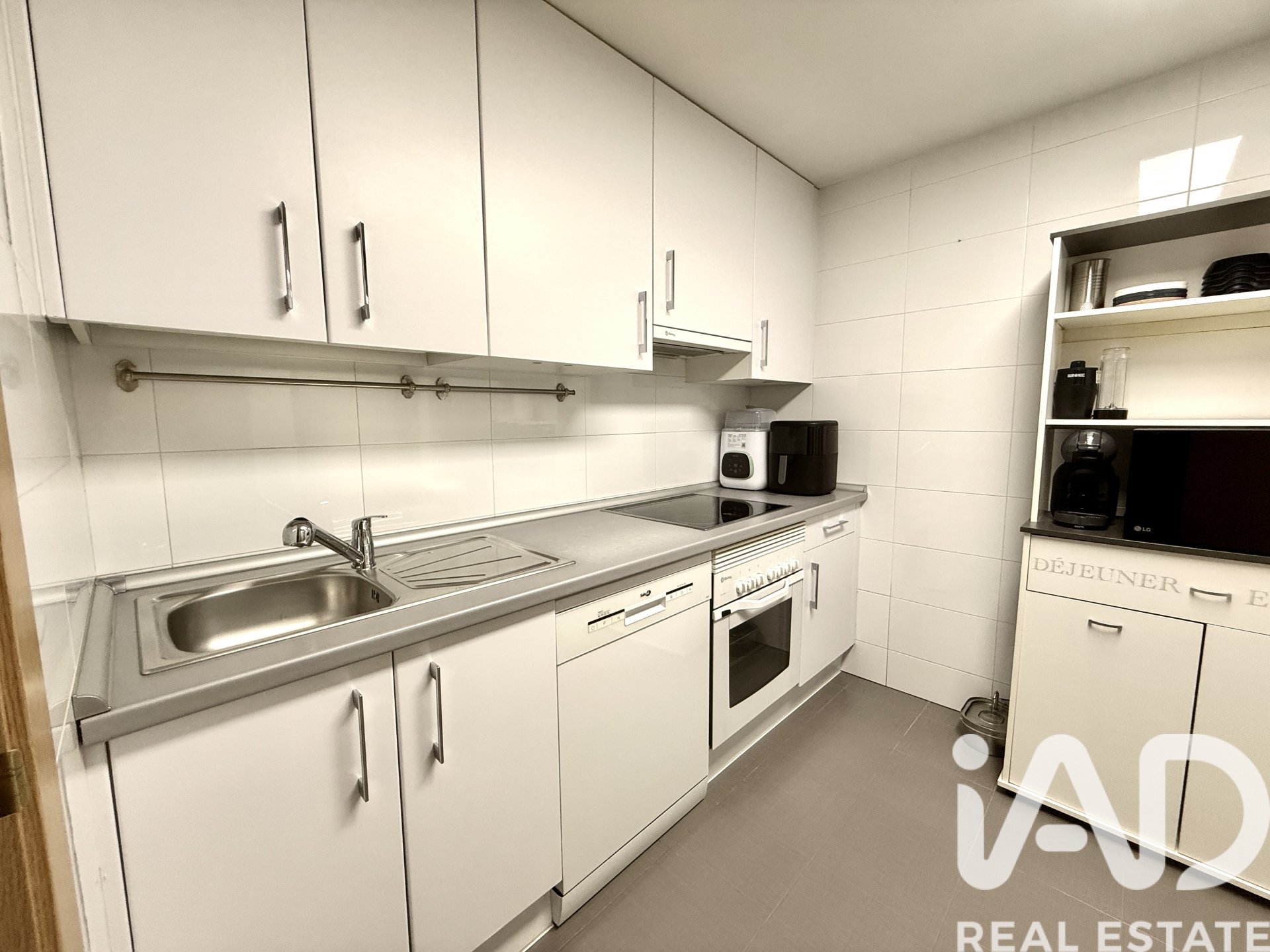 Appartamento a Villalbilla, Madrid, Spagna 2 camere da letto, 117 mq. N° 196640