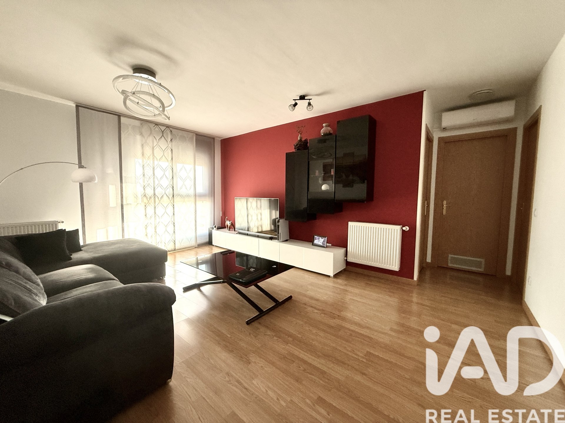 Appartamento a Villalbilla, Madrid, Spagna 2 camere da letto, 117 mq. N° 196640