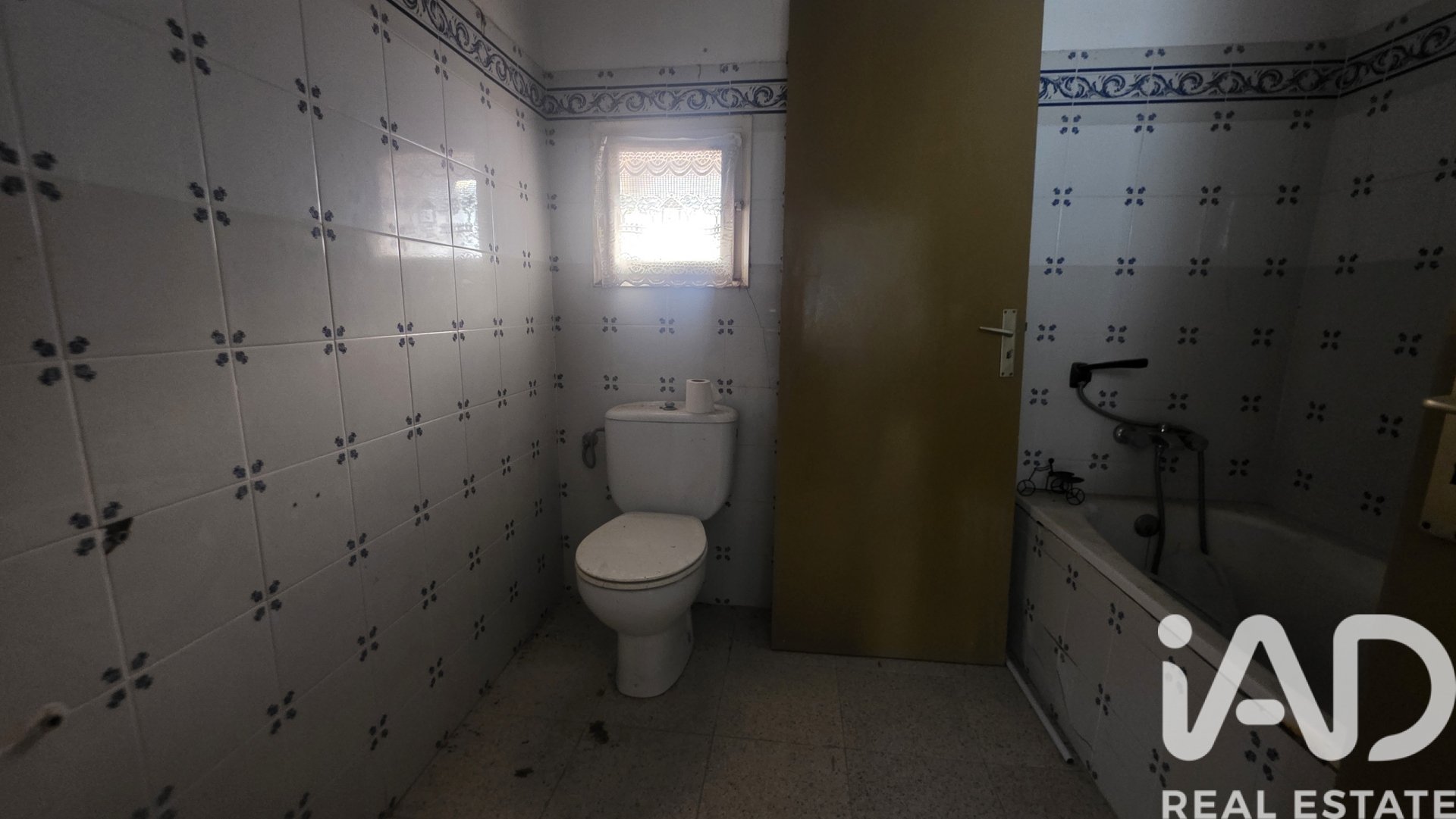 Villa à Torrelles de Foix, Barcelona, Espagne 5 chambres, 390 m2 No. 196641
