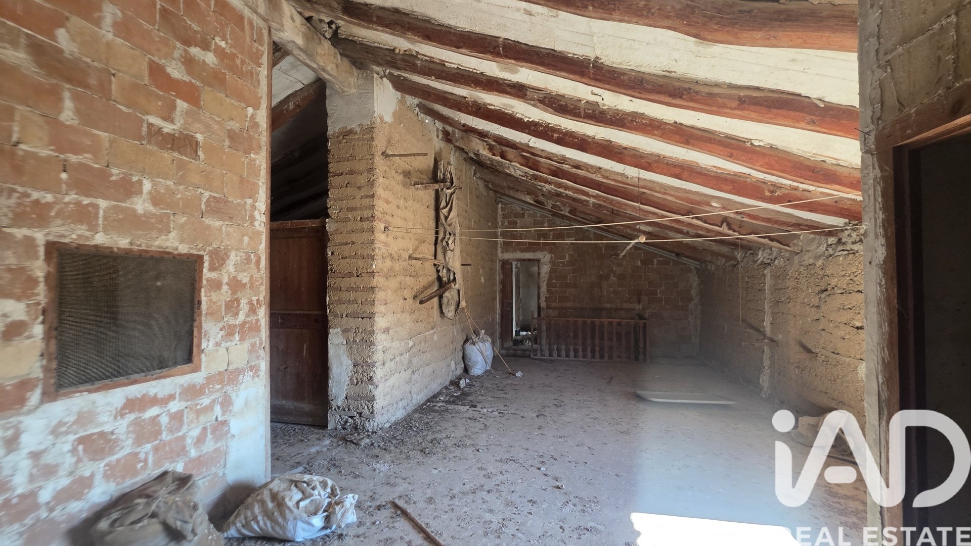 Villa à Torrelles de Foix, Barcelona, Espagne 5 chambres, 390 m2 No. 196641