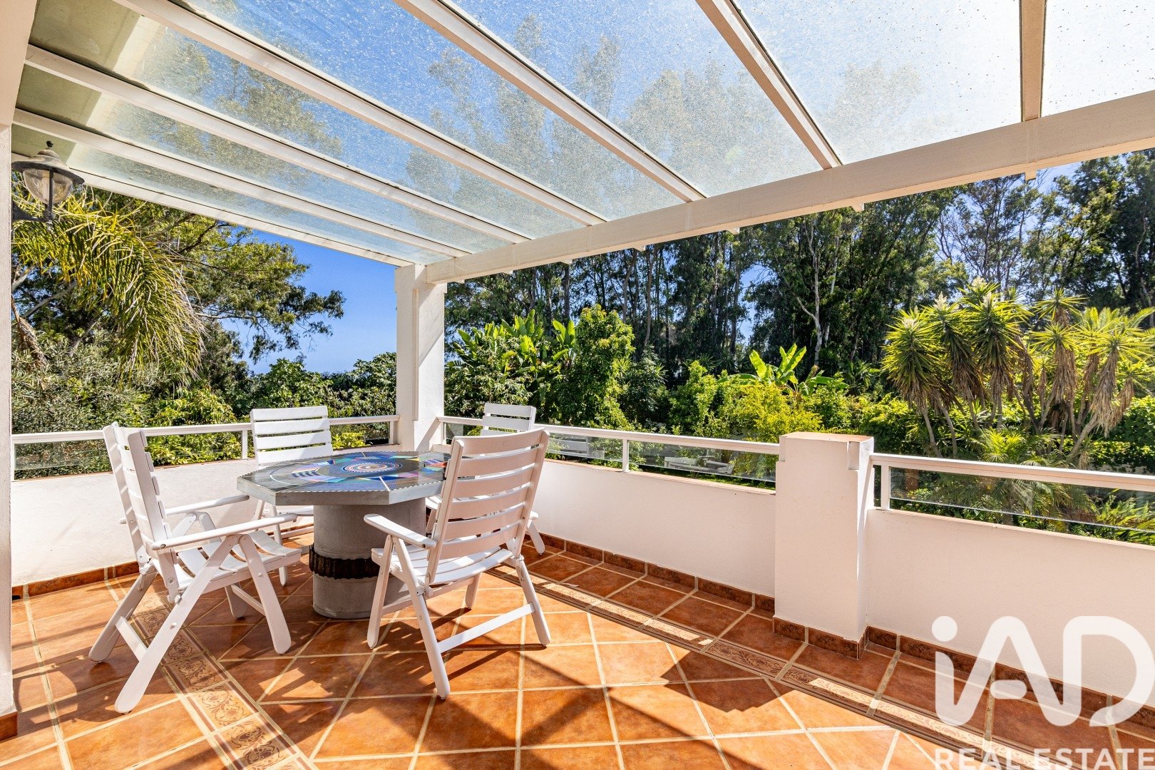 House à Estepona, Malaga, Espagne 5 chambres, 600 m2 No. 173068