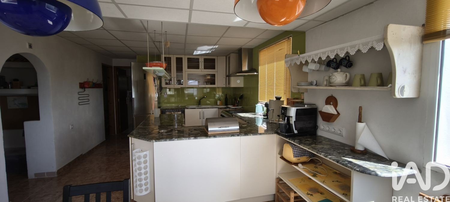 Hus i Tortosa, Tarragona, Spanien 5 sovrum, 510 kvm. Nr. 173065