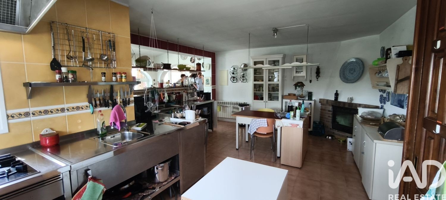 Hus i Tortosa, Tarragona, Spanien 5 sovrum, 510 kvm. Nr. 173065