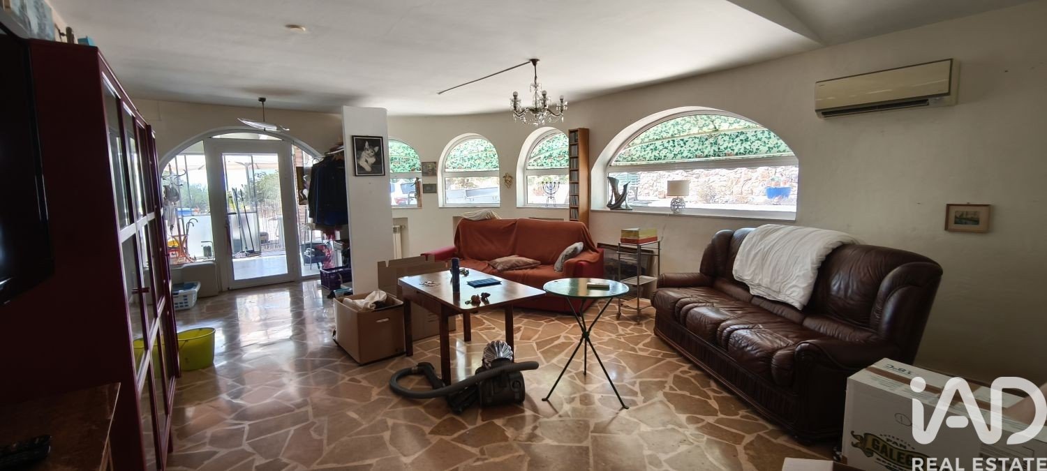 Hus i Tortosa, Tarragona, Spanien 5 sovrum, 510 kvm. Nr. 173065