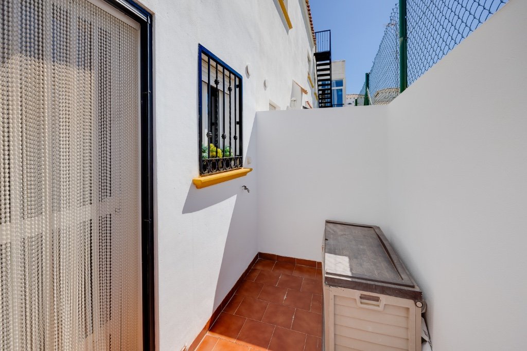 Rindu māja Punta Prima, Alicante, Spānijā 2 istabas, 73 m2 Nr. 143995