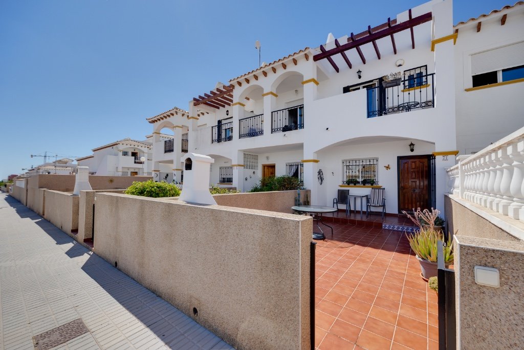 Rindu māja Punta Prima, Alicante, Spānijā 2 istabas, 73 m2 Nr. 143995