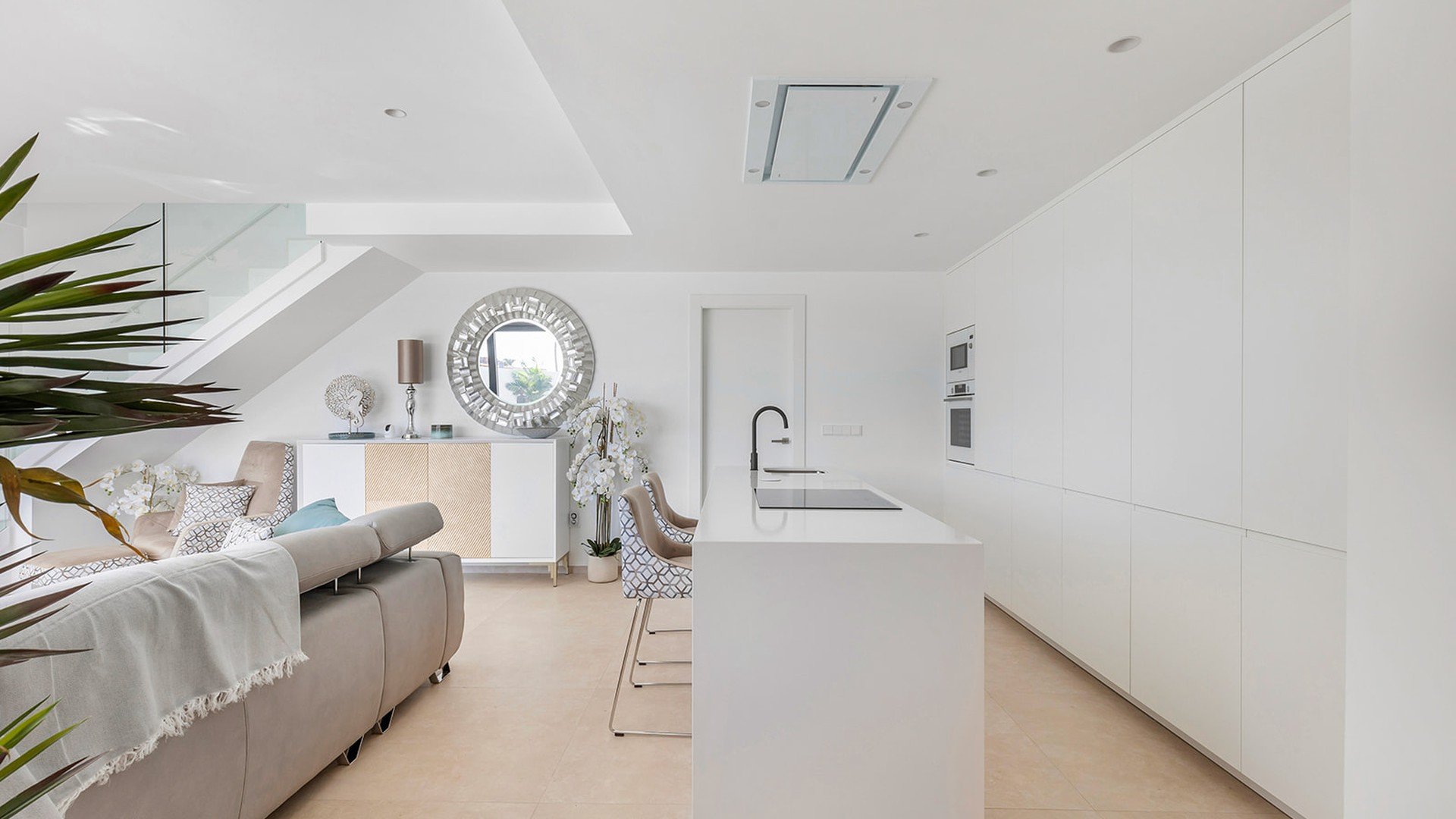SUNPRIVILEGE 2 in San Javier, Murcia, Spanien Nr. 177367