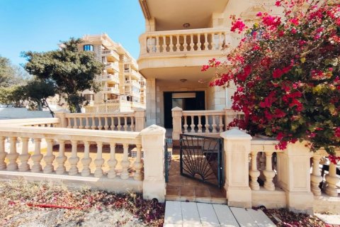 Apartment à Guardamar del Segura, Alicante, Espagne 3 chambres, 82 m2 No. 99816
