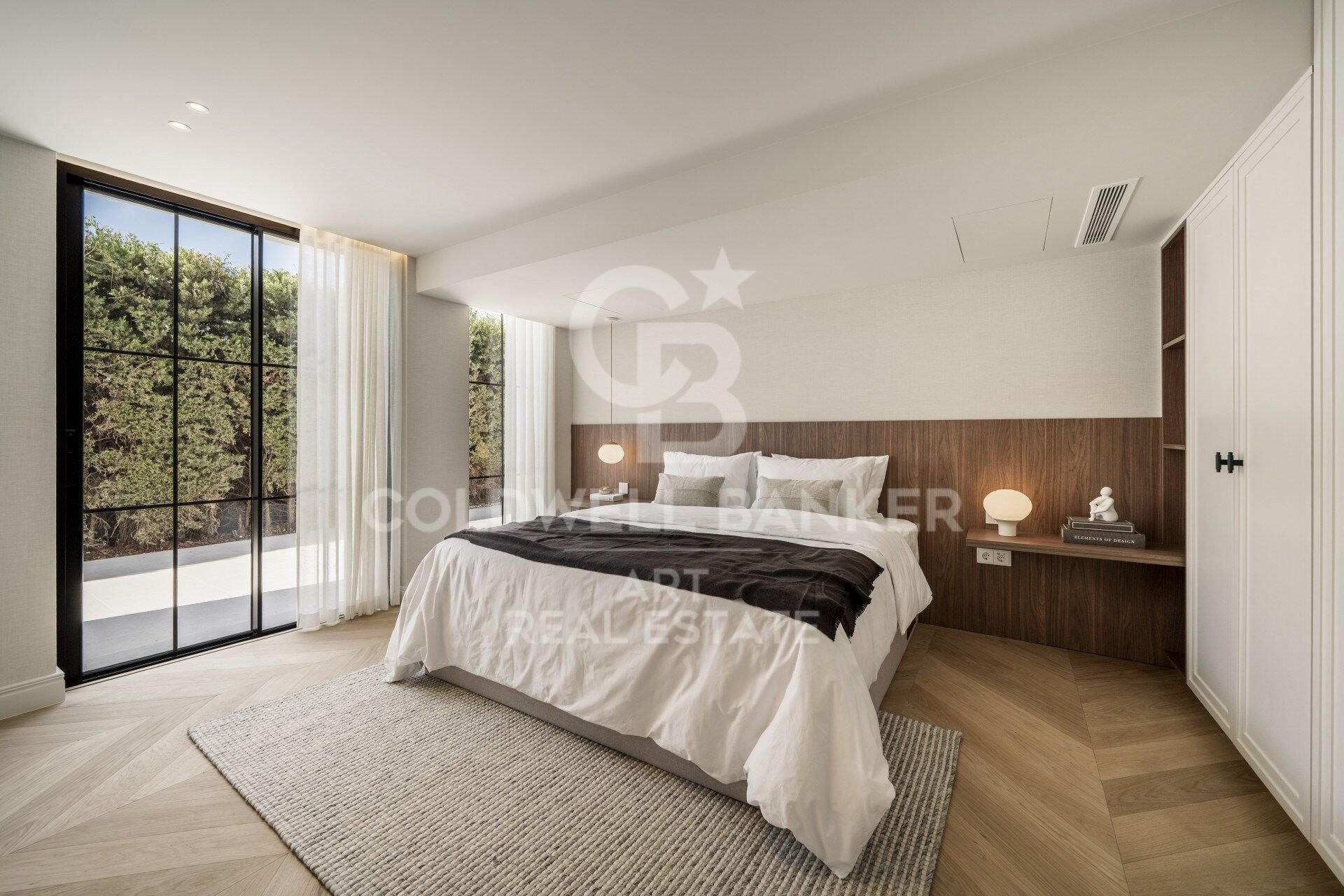 Villa in Marbella, Malaga, Spain 5 bedrooms, 390 sq.m. No. 157148