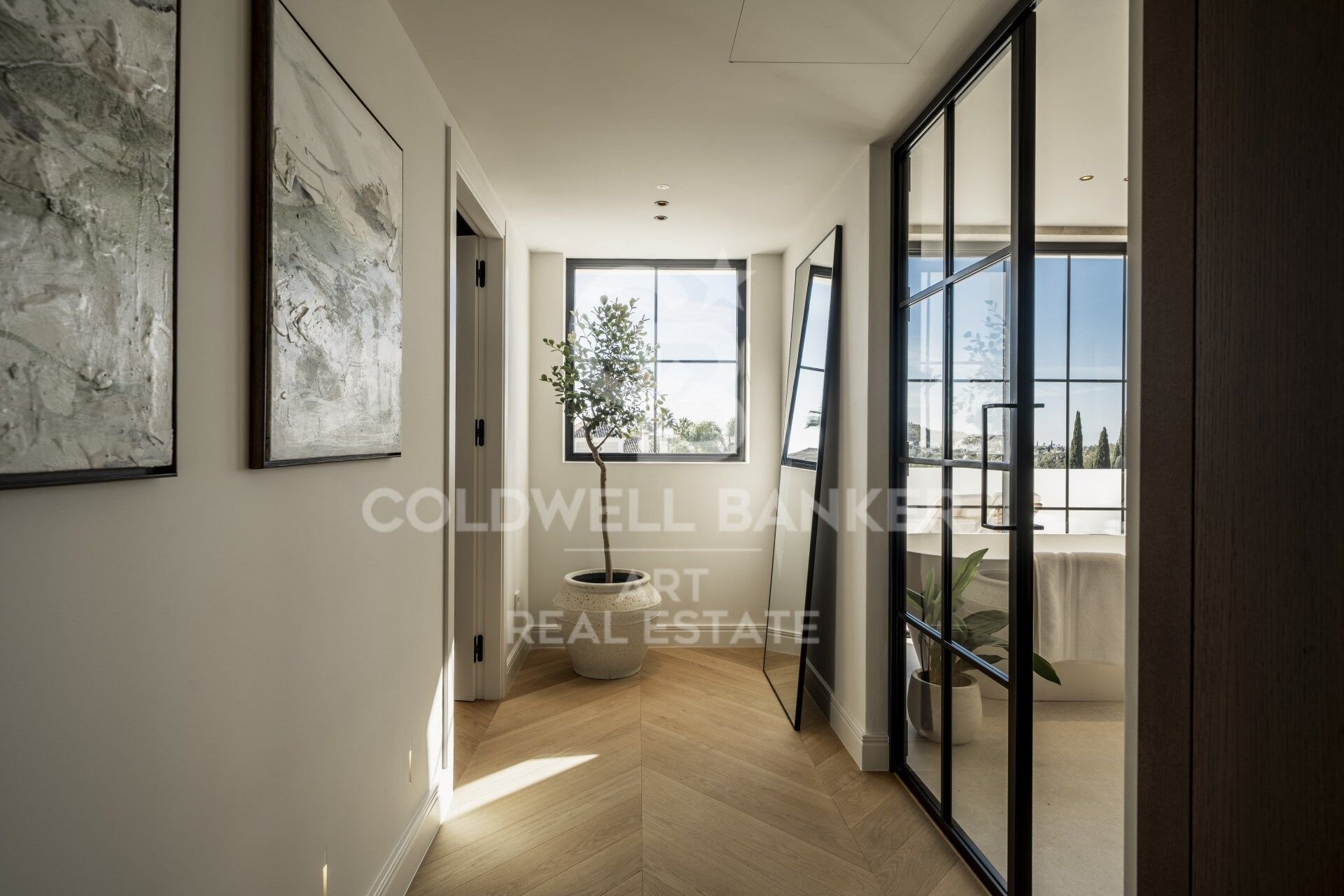 Villa in Marbella, Malaga, Spain 5 bedrooms, 390 sq.m. No. 157148
