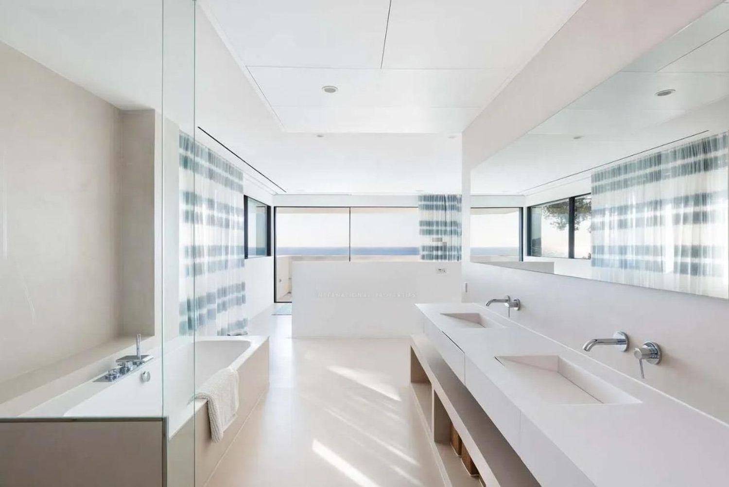 House in Castelldefels, Barcelona, Spain 8 bedrooms,  No. 164797