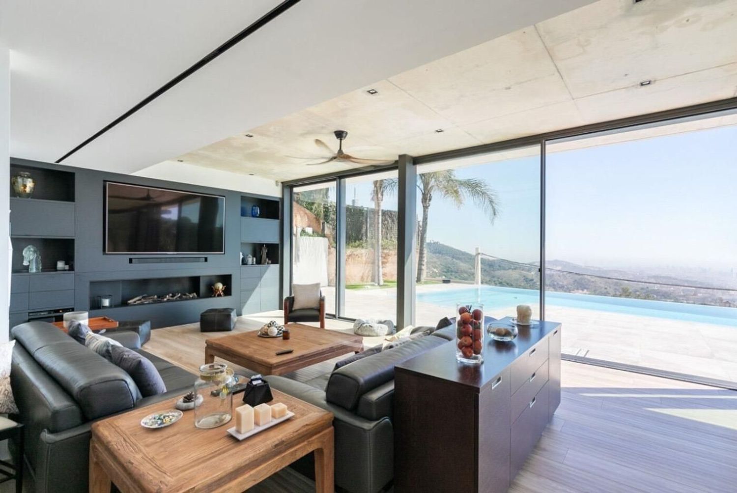 House in Castelldefels, Barcelona, Spain 8 bedrooms,  No. 164797