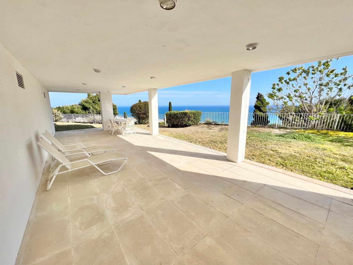 Talo Castelldefels, Barcelona, Espanja 7 makuuhuonetta, 723 m2 No. 164798