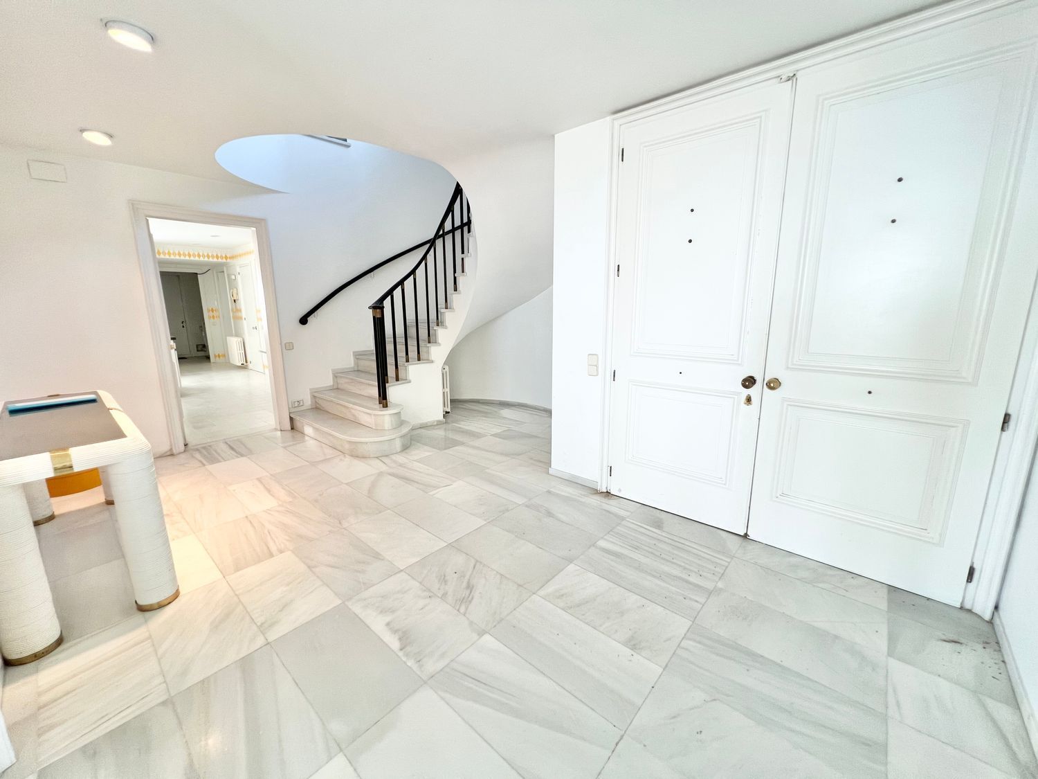 Talo Castelldefels, Barcelona, Espanja 7 makuuhuonetta, 723 m2 No. 164798