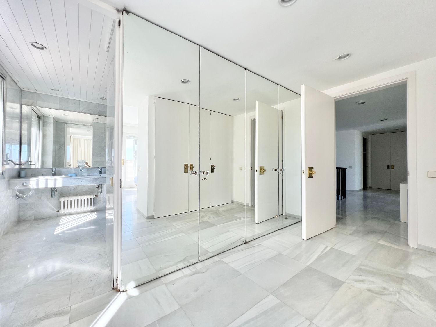 Talo Castelldefels, Barcelona, Espanja 7 makuuhuonetta, 723 m2 No. 164798
