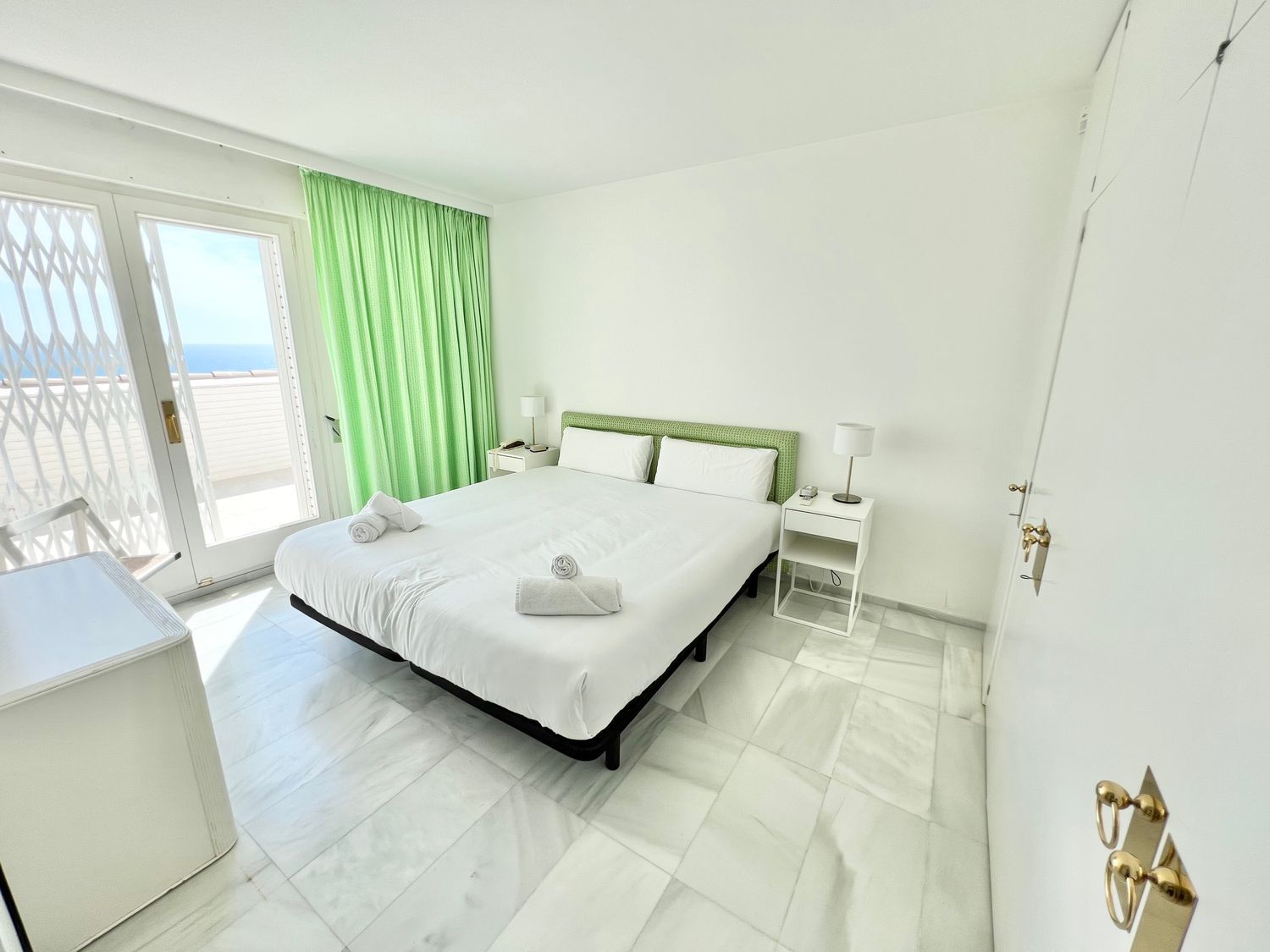 Talo Castelldefels, Barcelona, Espanja 7 makuuhuonetta, 723 m2 No. 164798