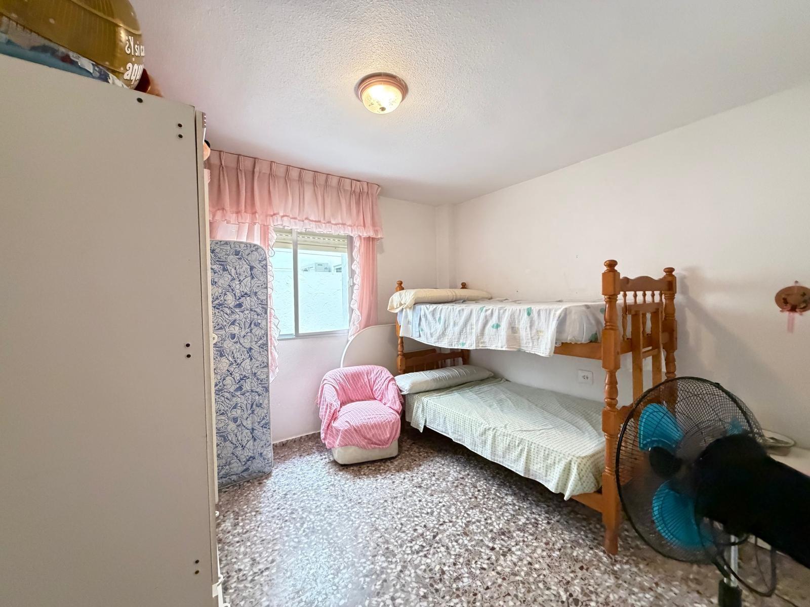Apartment in Torrevieja, Alicante, Spain 3 bedrooms, 103 sq.m. No. 196290
