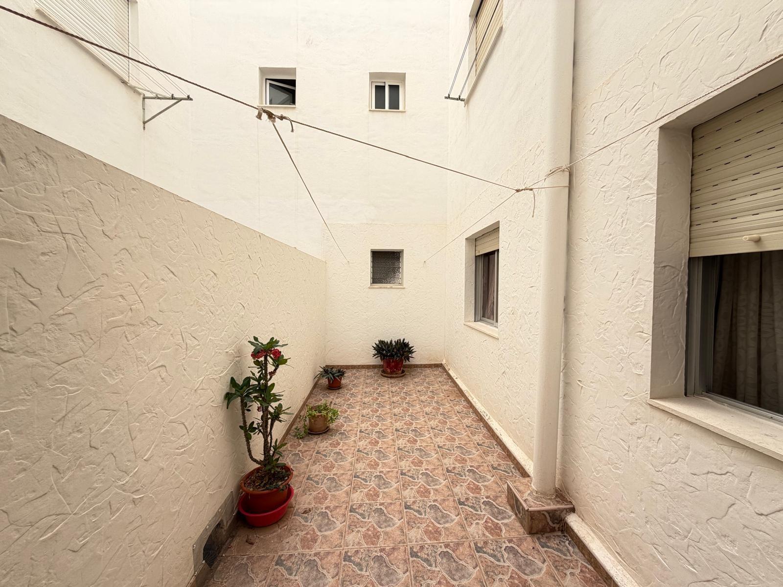 Apartment in Torrevieja, Alicante, Spain 3 bedrooms, 103 sq.m. No. 196290