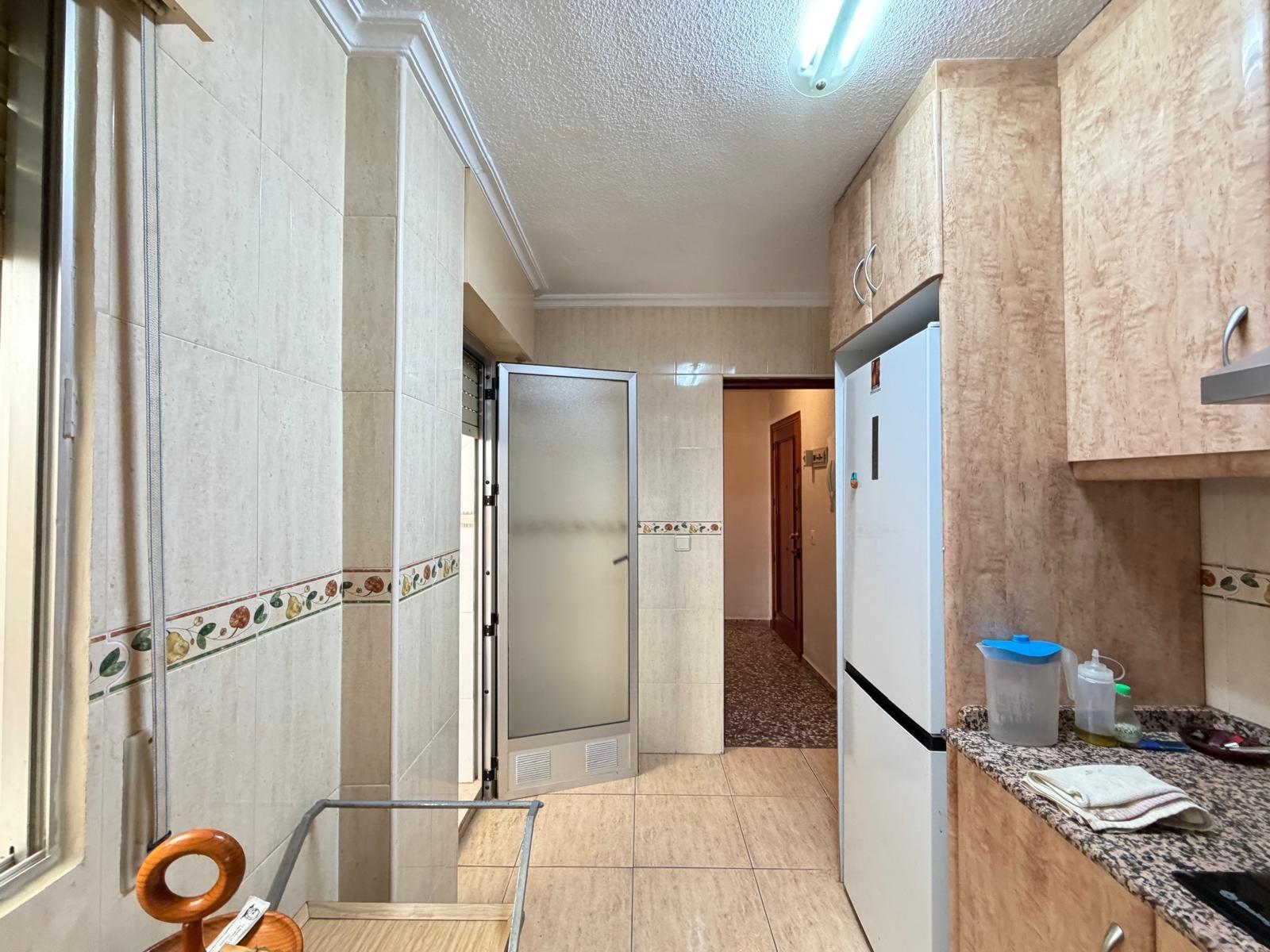 Apartment in Torrevieja, Alicante, Spain 3 bedrooms, 103 sq.m. No. 196290