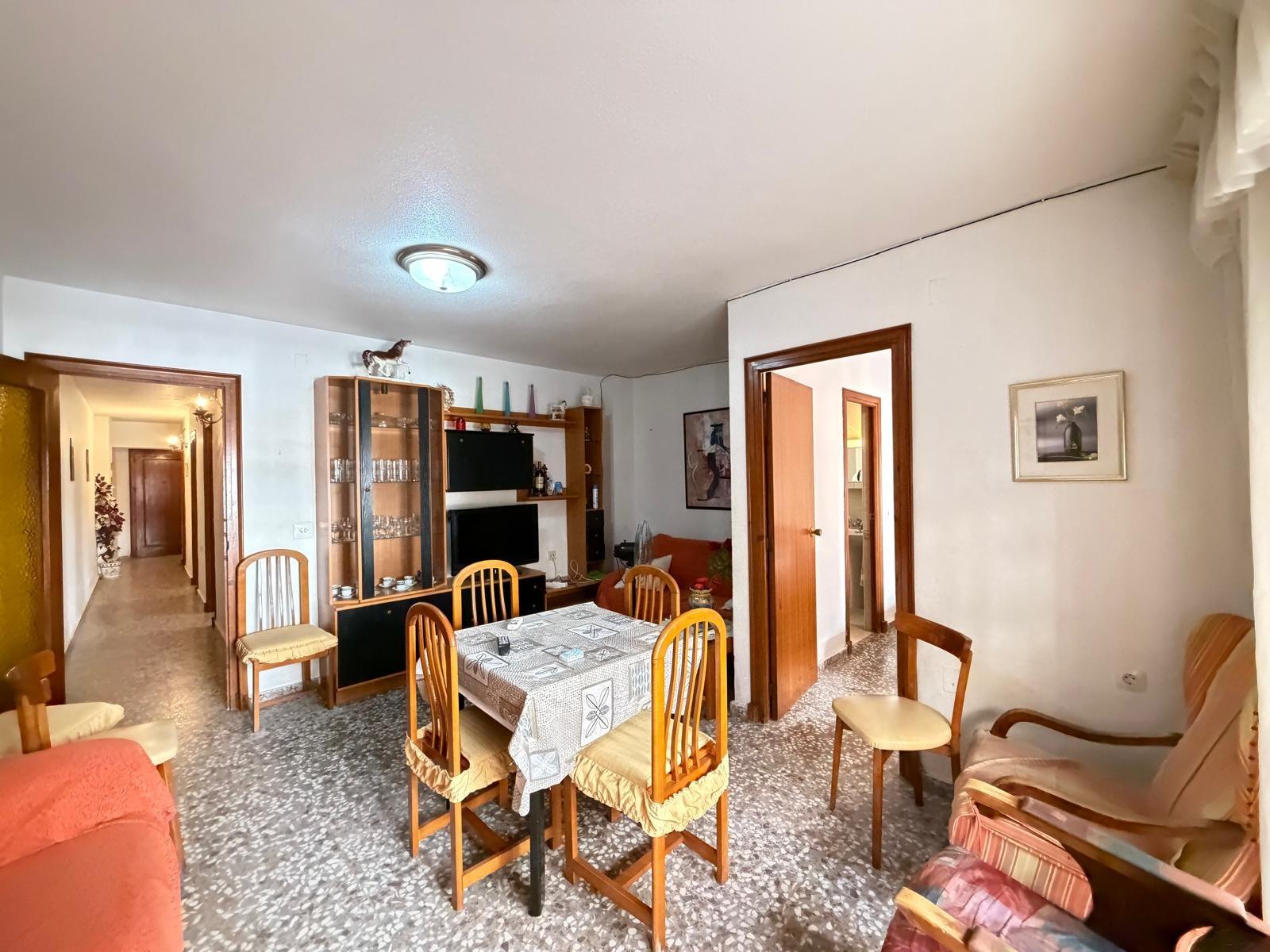 Apartment in Torrevieja, Alicante, Spain 3 bedrooms, 103 sq.m. No. 196290