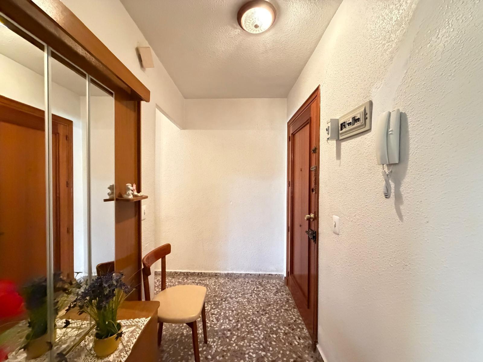 Apartment in Torrevieja, Alicante, Spain 3 bedrooms, 103 sq.m. No. 196290
