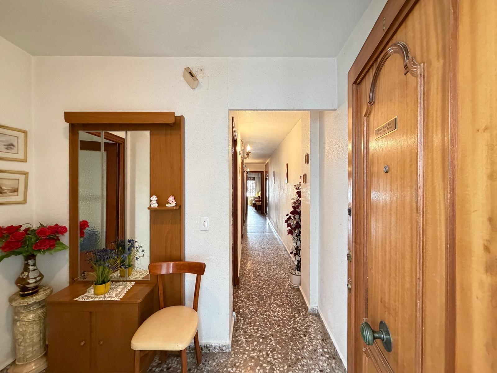 Apartment in Torrevieja, Alicante, Spain 3 bedrooms, 103 sq.m. No. 196290