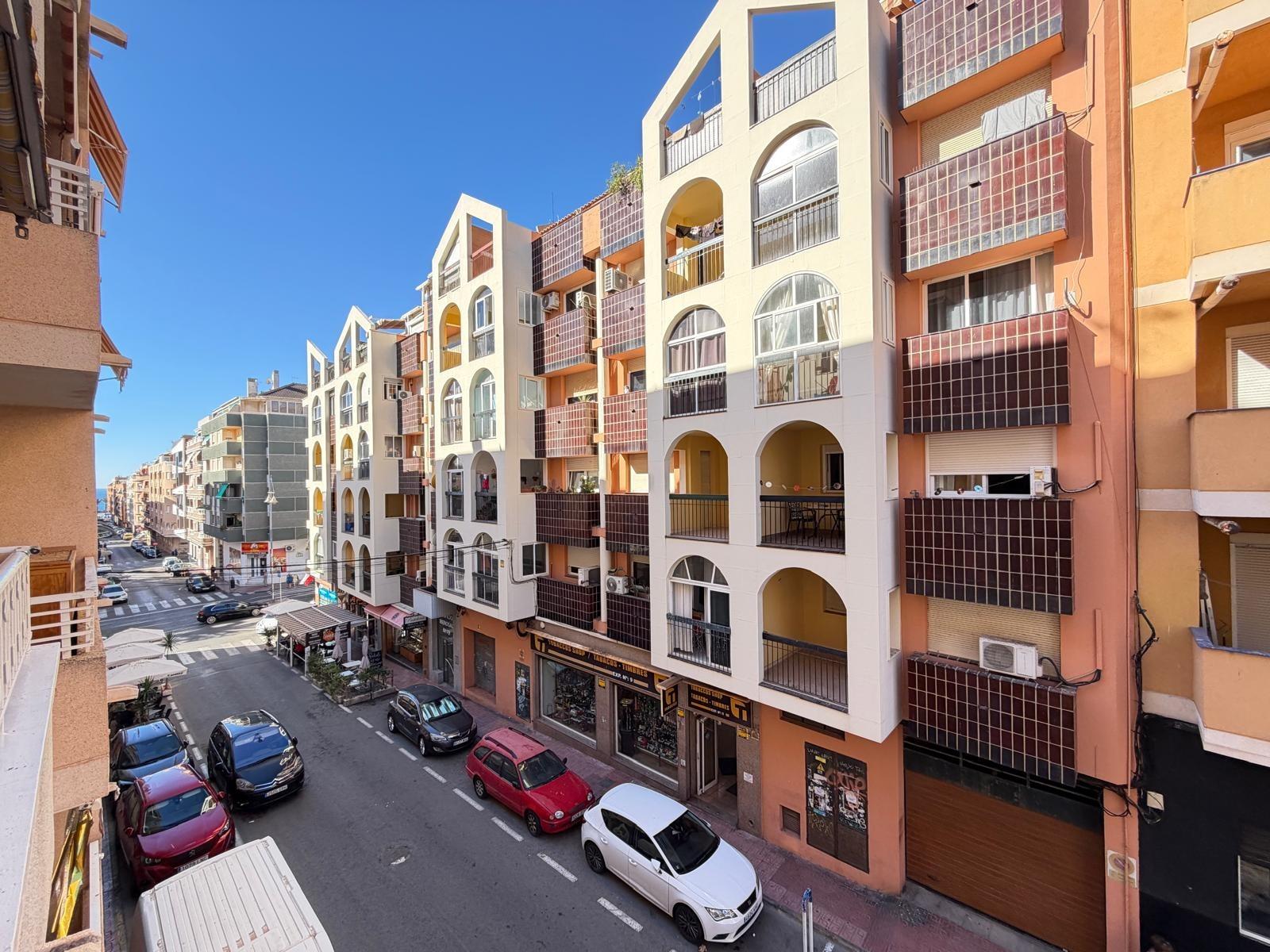 Appartamento a Torrevieja, Alicante, Spagna 2 camere da letto, 84 mq. N° 196288