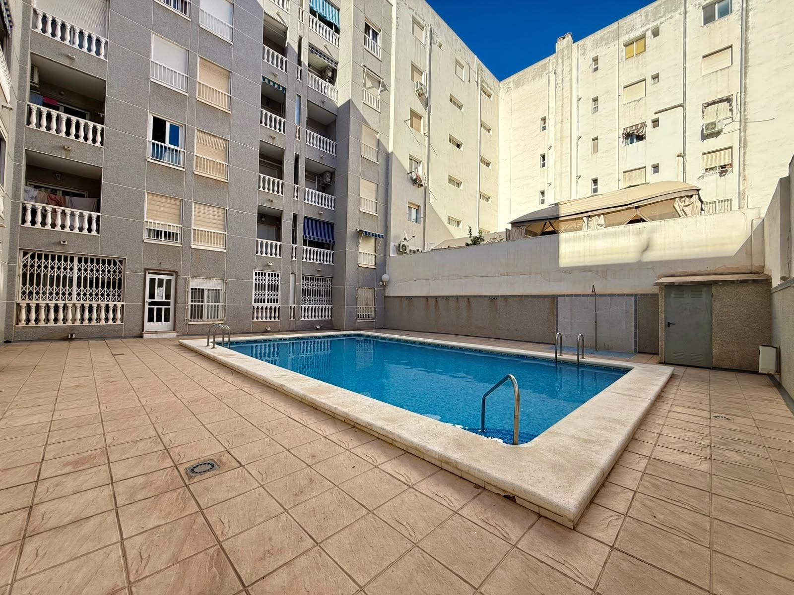 Wohnung in Torrevieja, Alicante, Spanien 2 Schlafzimmer, 56 m2 Nr. 196293