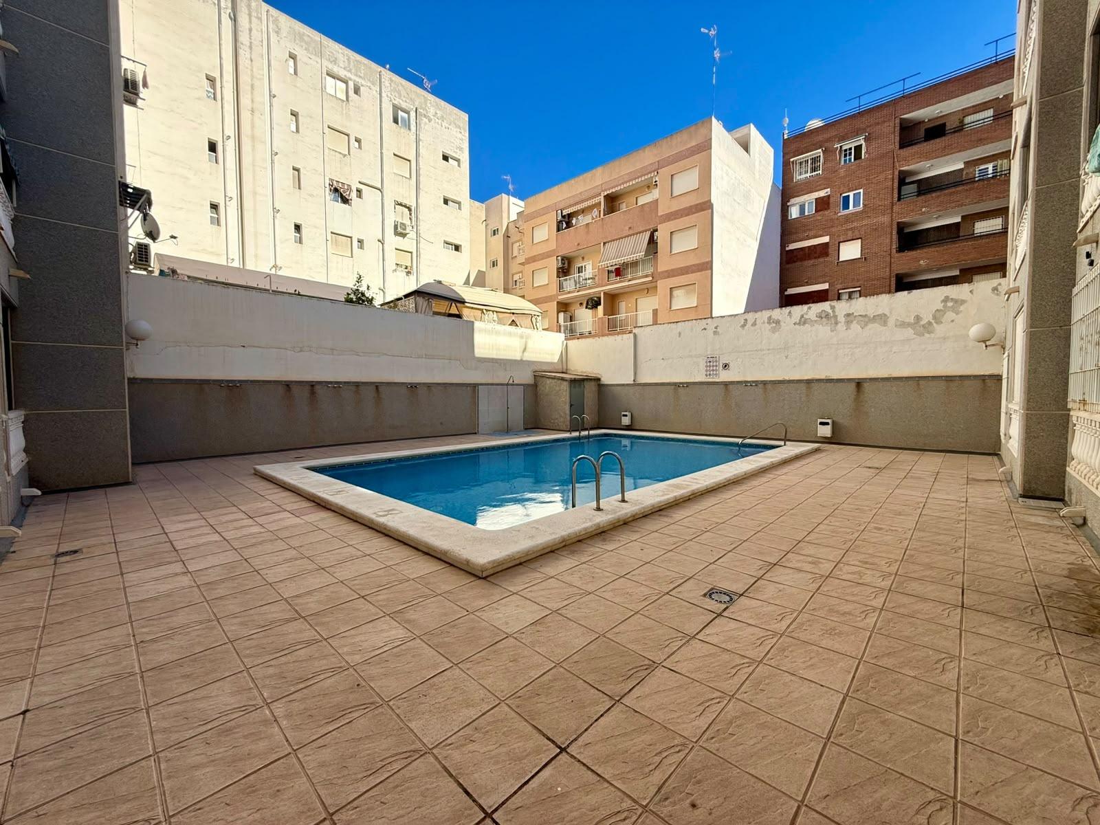 Wohnung in Torrevieja, Alicante, Spanien 2 Schlafzimmer, 56 m2 Nr. 196293
